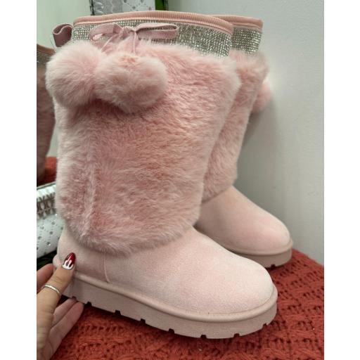 Botas peluche rosas  [1]