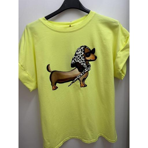Camiseta perro salchicha amarillo flúor 
