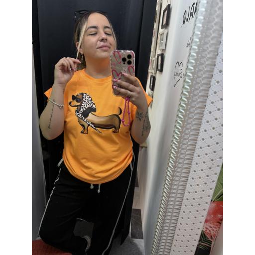 Camiseta perro salchicha naranja flúor  [1]