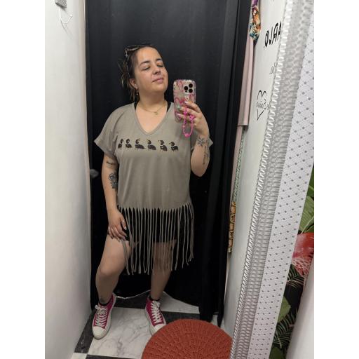 Camiseta flecos perritos 
