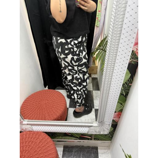 Pantalon estampado [2]