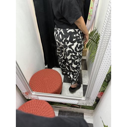 Pantalon estampado [3]