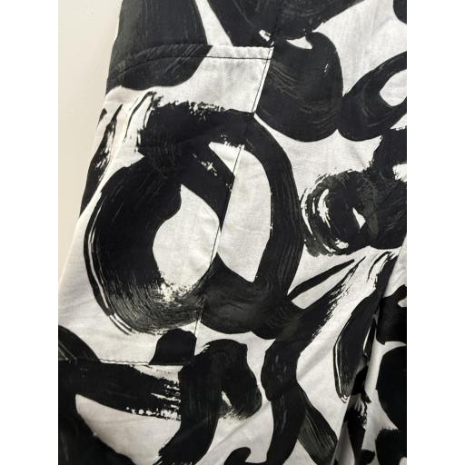 Pantalon estampado [7]