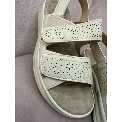 Anatómicas beige  [2]