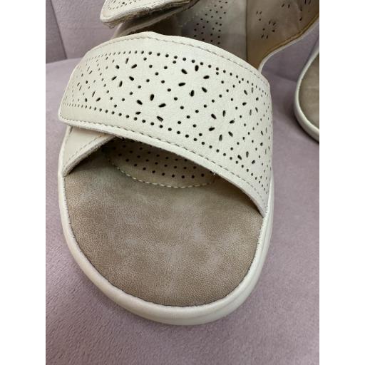 Anatómicas beige  [6]