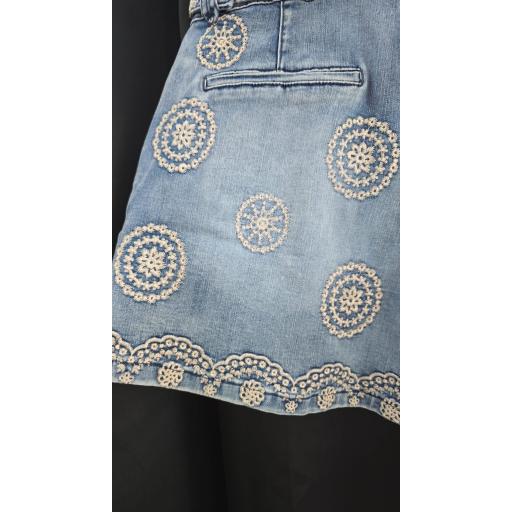 Shorts vaquero bordado  [3]