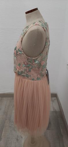 VESTIDO CORTO TUL PLISADO PECHO BORDADO BETZZIA [3]