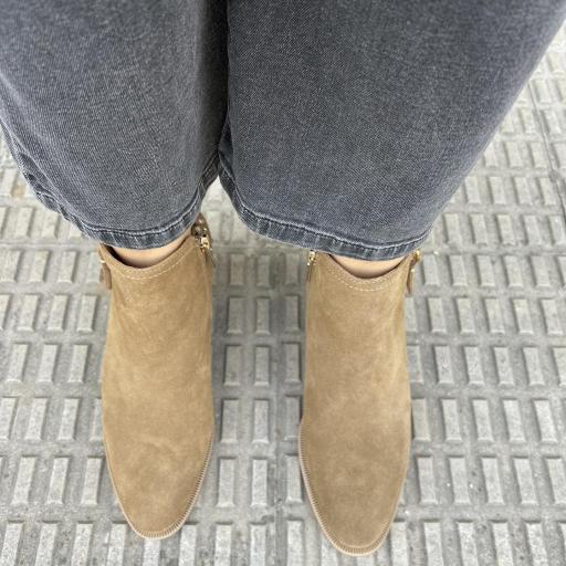 Botín Ari camel [2]