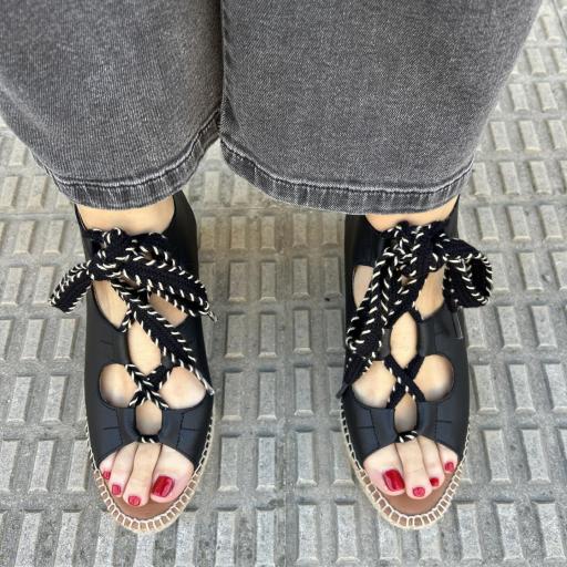 Alpargata Alyona negra [2]