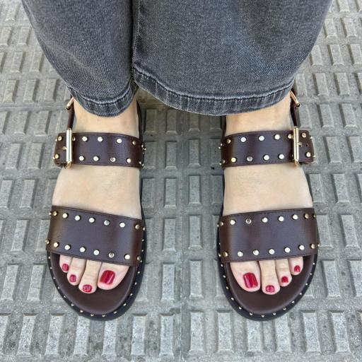 Sandalia Valeria marron [2]