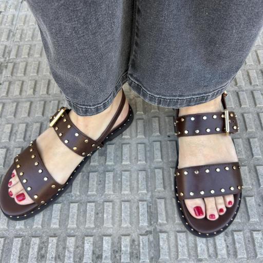 Sandalia Valeria marron [1]