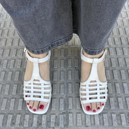 Sandalia Margarit crudo [2]