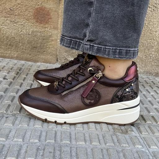 Deportivo Betty chocolate [0]