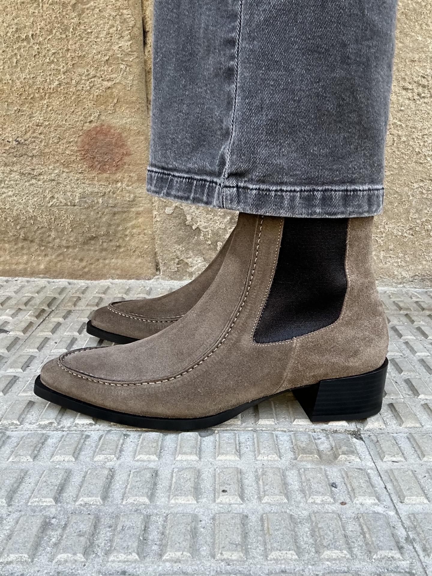 Botin Danny topo
