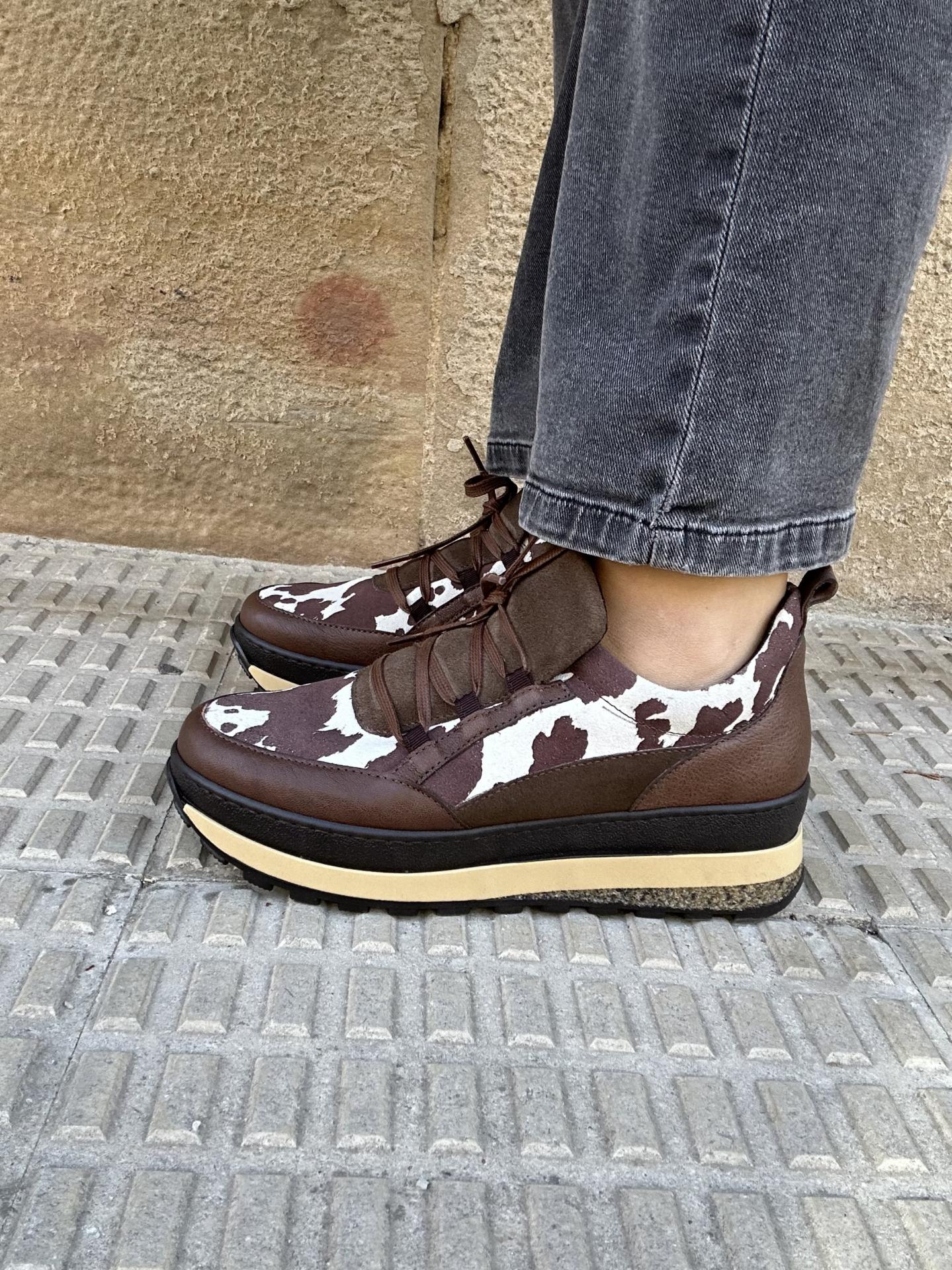 Zapato Kitty vaca
