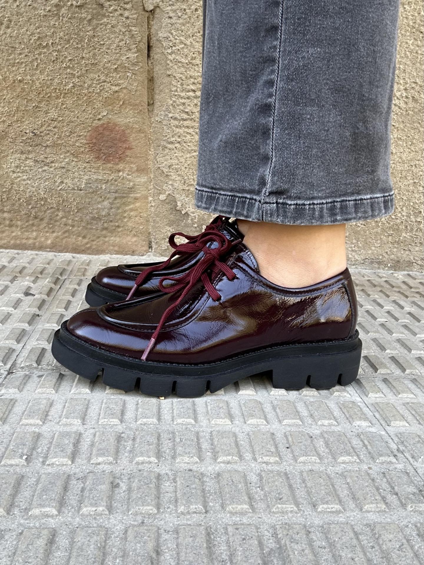 Zapato Penny granate