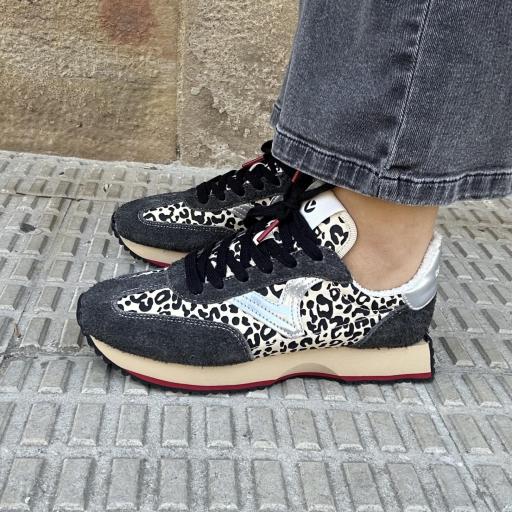 Deportiva Fiora animal print [2]