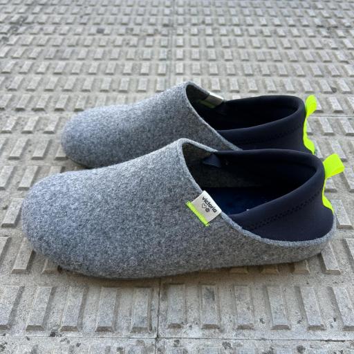 Zapatilla Este gris hombre