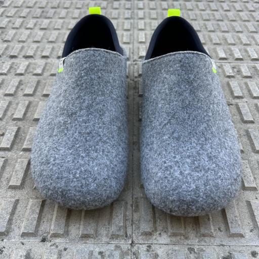 Zapatilla Este gris hombre [1]