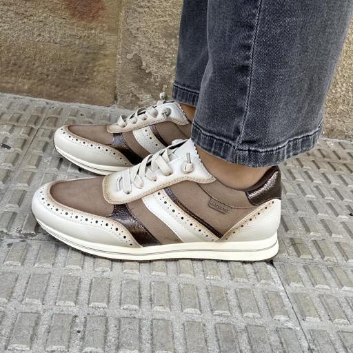 Deportiva Crema tejidos [2]