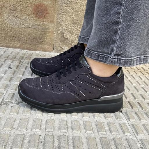 Zapato Gris brillantes [2]