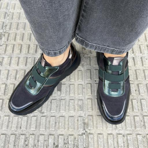 Deportiva Negro Verde elásticos