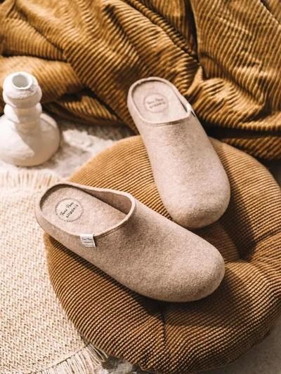 Zapatilla casa Mona beige