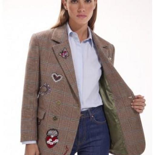 Americana cuadros con parches