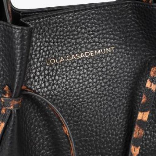Bolso mini shopper detalles animal print [2]