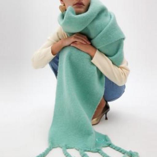 Bufanda verde con flecos gruesos [2]