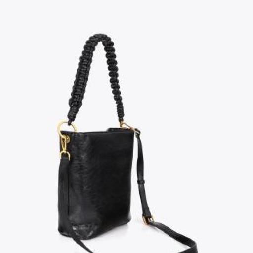 Hobo negro con detalle asa trenzada [2]