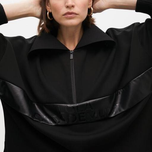 Sudadera detalle bolsillo delantero efecto piel [1]