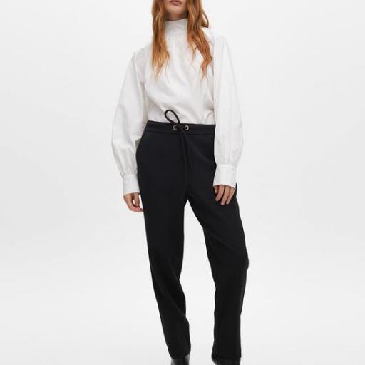 Pantalon jogger detalle cordon [2]