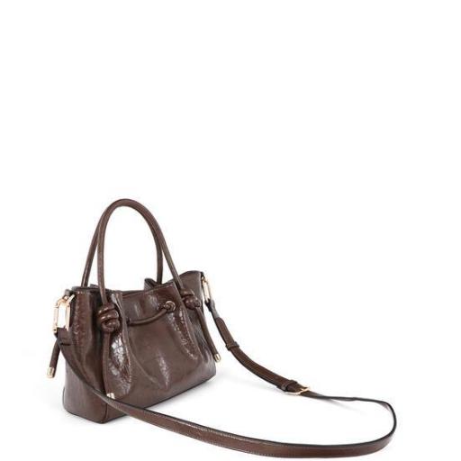 Bolso marron con detalle dorado [2]
