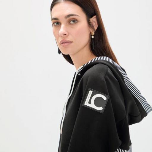 Sudadera con capucha y estampado rayas [2]