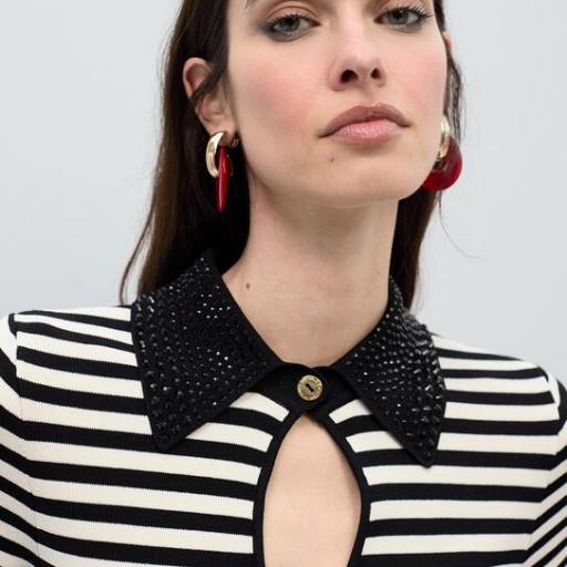 Polo de rayas con cuello de strass [2]