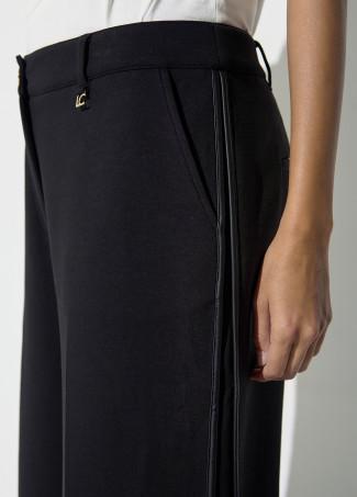Pantalon negro contraste laterales