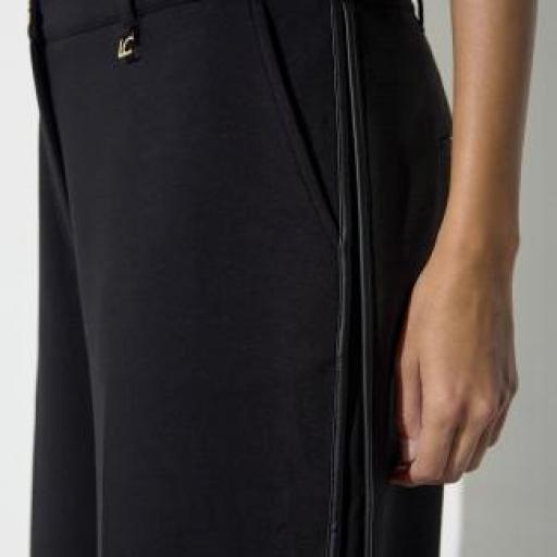 Pantalon negro contraste laterales [0]