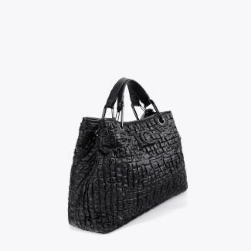 Bolso efecto piel fruncida
