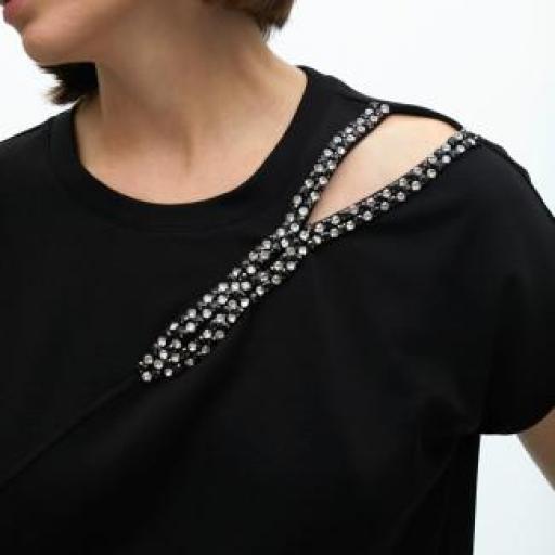 Camiseta abertura con pedreria [1]