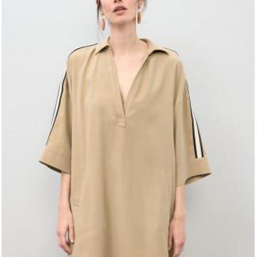 Vestido camisero escote abierto