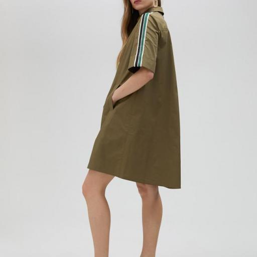 Vestido camisero midi verde [2]