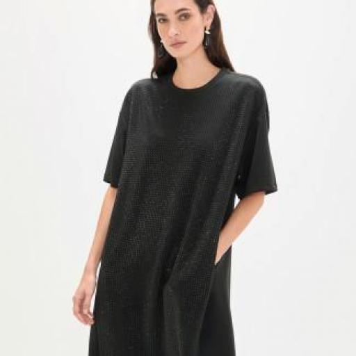 Vestido negro con strass