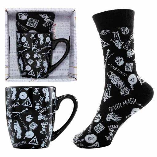 Caja regalo de taza + calcetines de las artes oscuras de Harry Potter