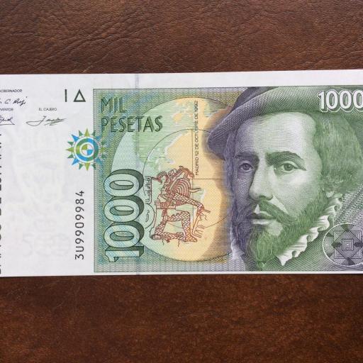 1000 PESETAS 1992 - GRAVE ERROR DESPLAZADO - SIN CIRCULAR