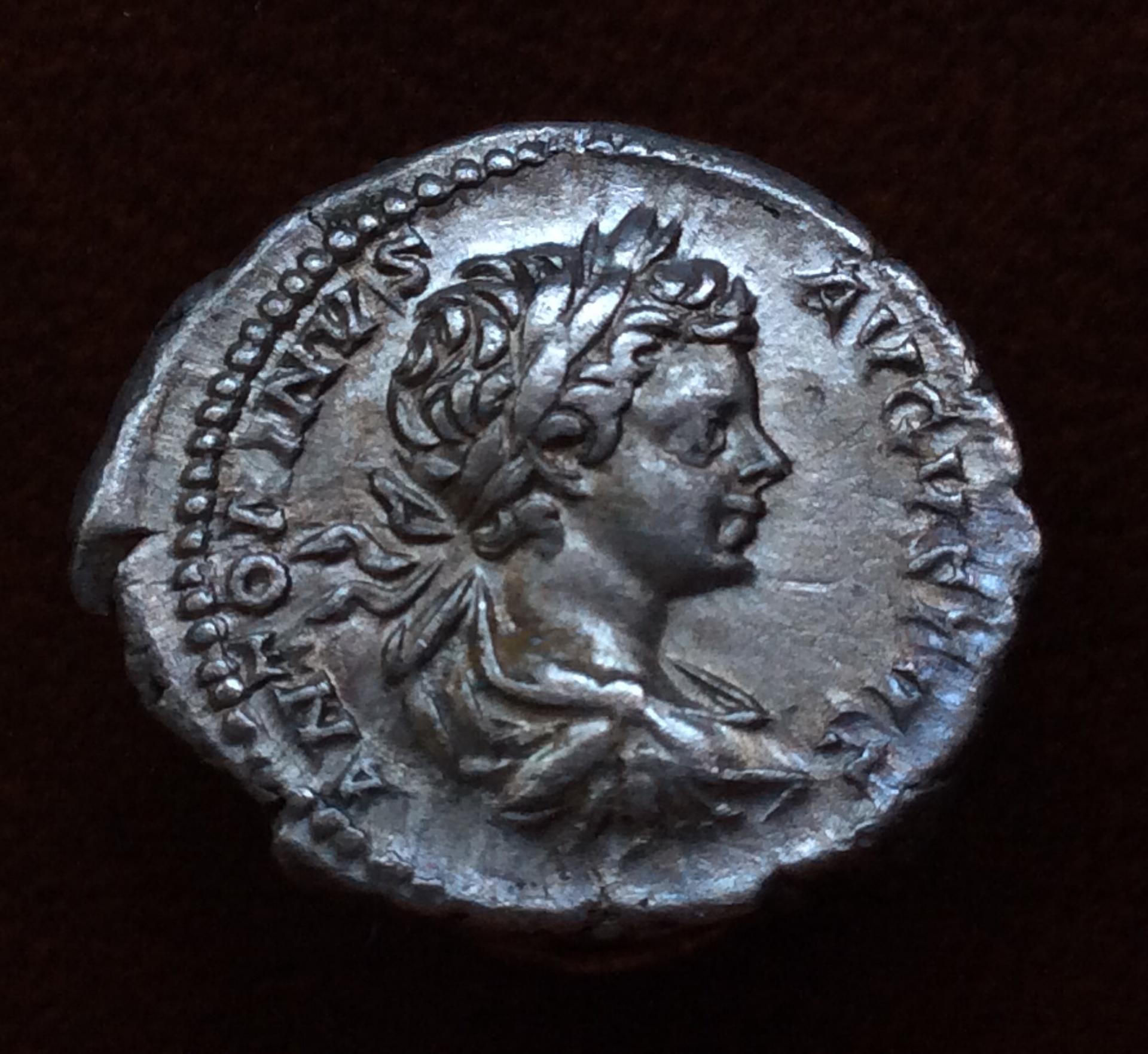 DENARIO DE PLATA DEL EMPERADOR CARACALLA DE JOVEN - HACIA EL 200 d.C. - ROMA 