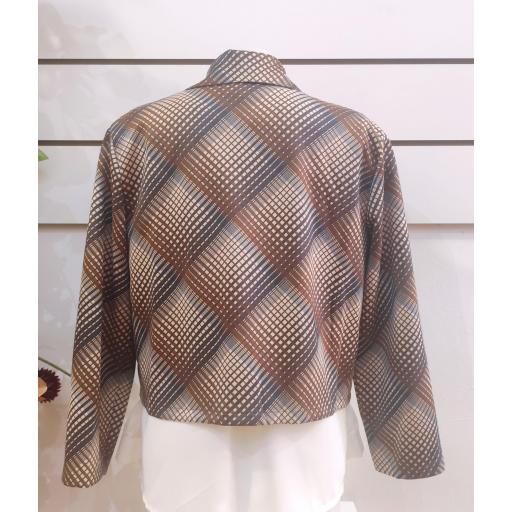 Chaqueta antelinna [1]