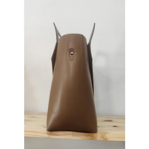 Bolso tricolor con asas rigidas y bandolera [1]