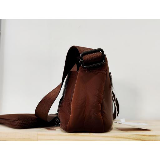 Bolso acolchado con bandolera [1]