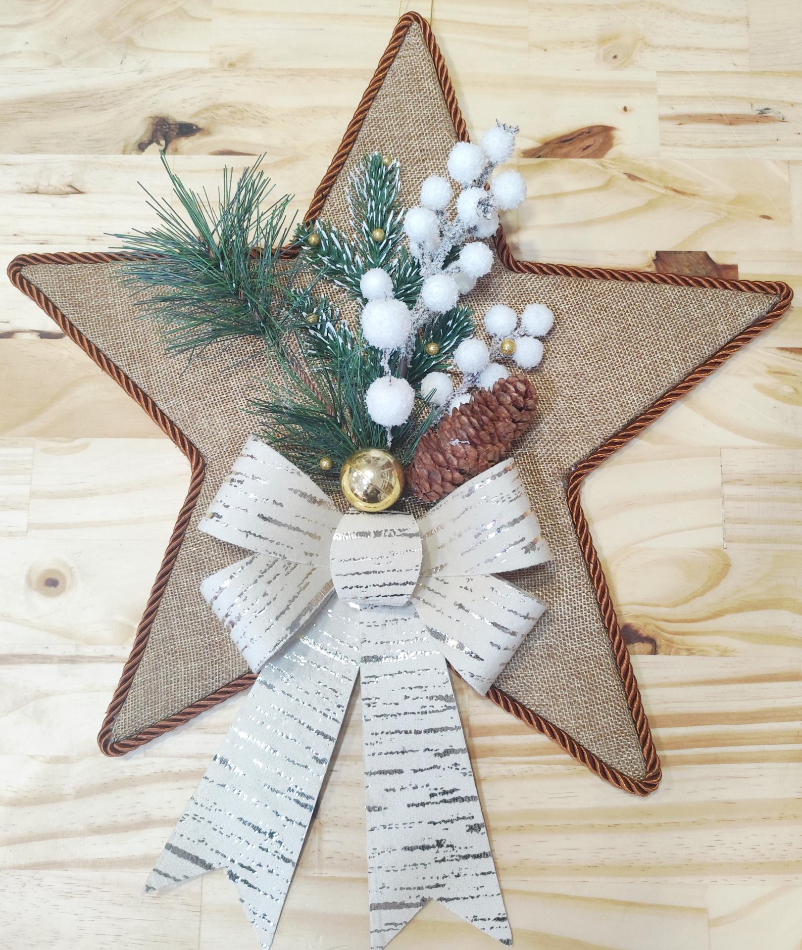 ESTRELLA DE NAVIDAD HECHA A MANO